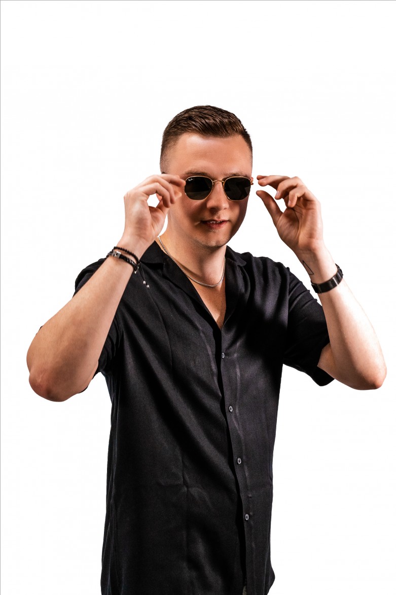 Le DJ Adriàn Verdà est le parrain du Contest DJ de la Seclin Summer Night du 12 juillet 2025. ICE09492 2